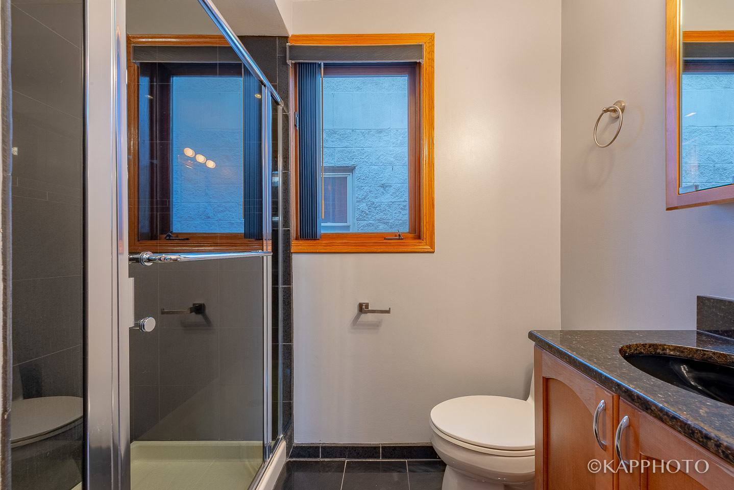 741 S Claremont Avenue Unit: 3