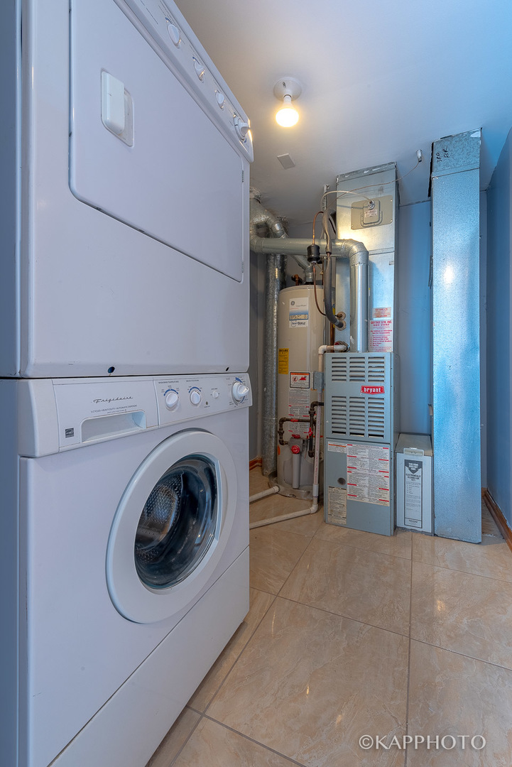 741 S Claremont Avenue Unit: 3