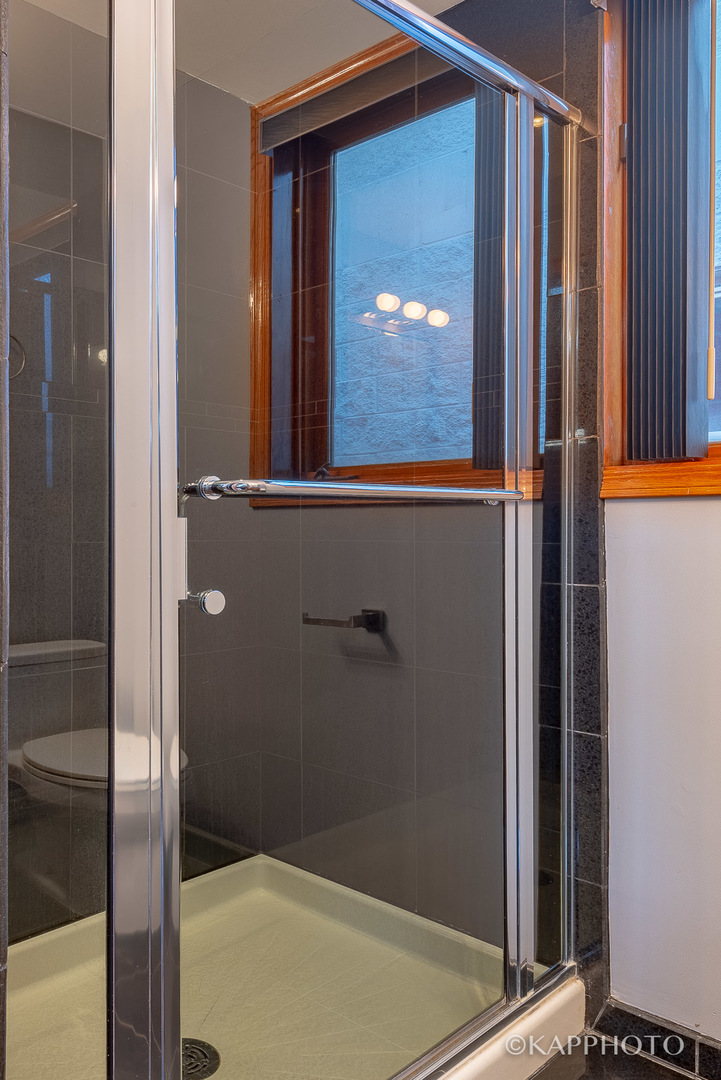 741 S Claremont Avenue Unit: 3