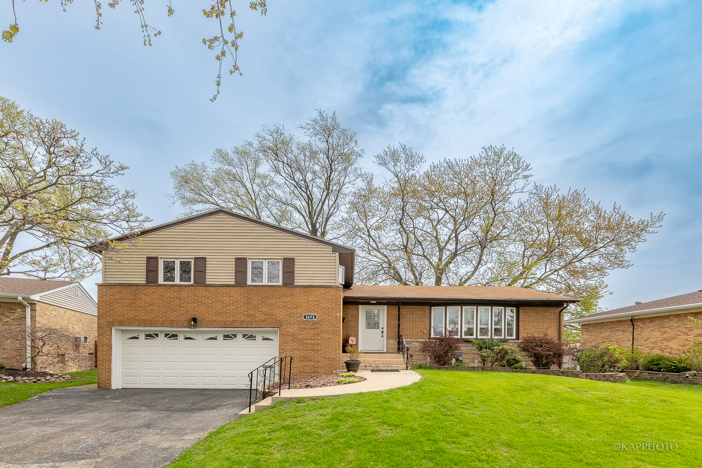 1673 Clinton Court