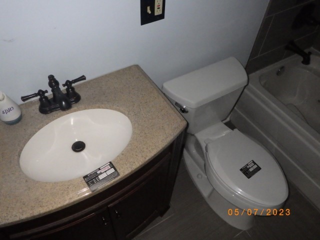 6737 S Merrill Avenue Unit: 1N