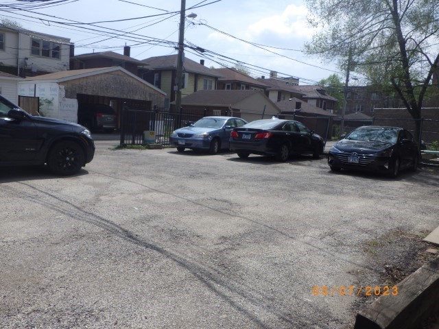 6737 S Merrill Avenue Unit: 1N