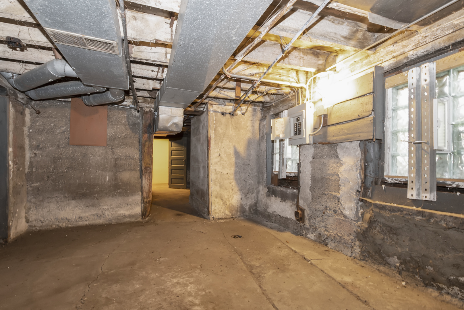 8854 S Dauphin Avenue