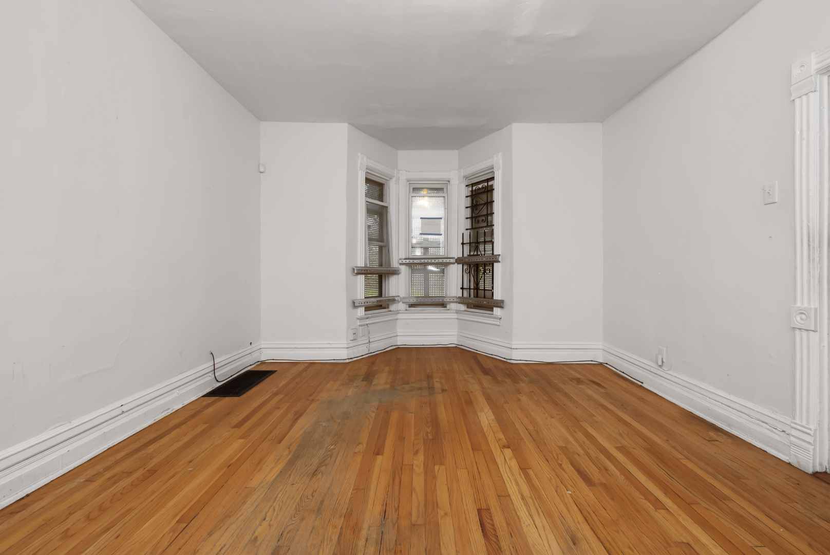 8854 S Dauphin Avenue