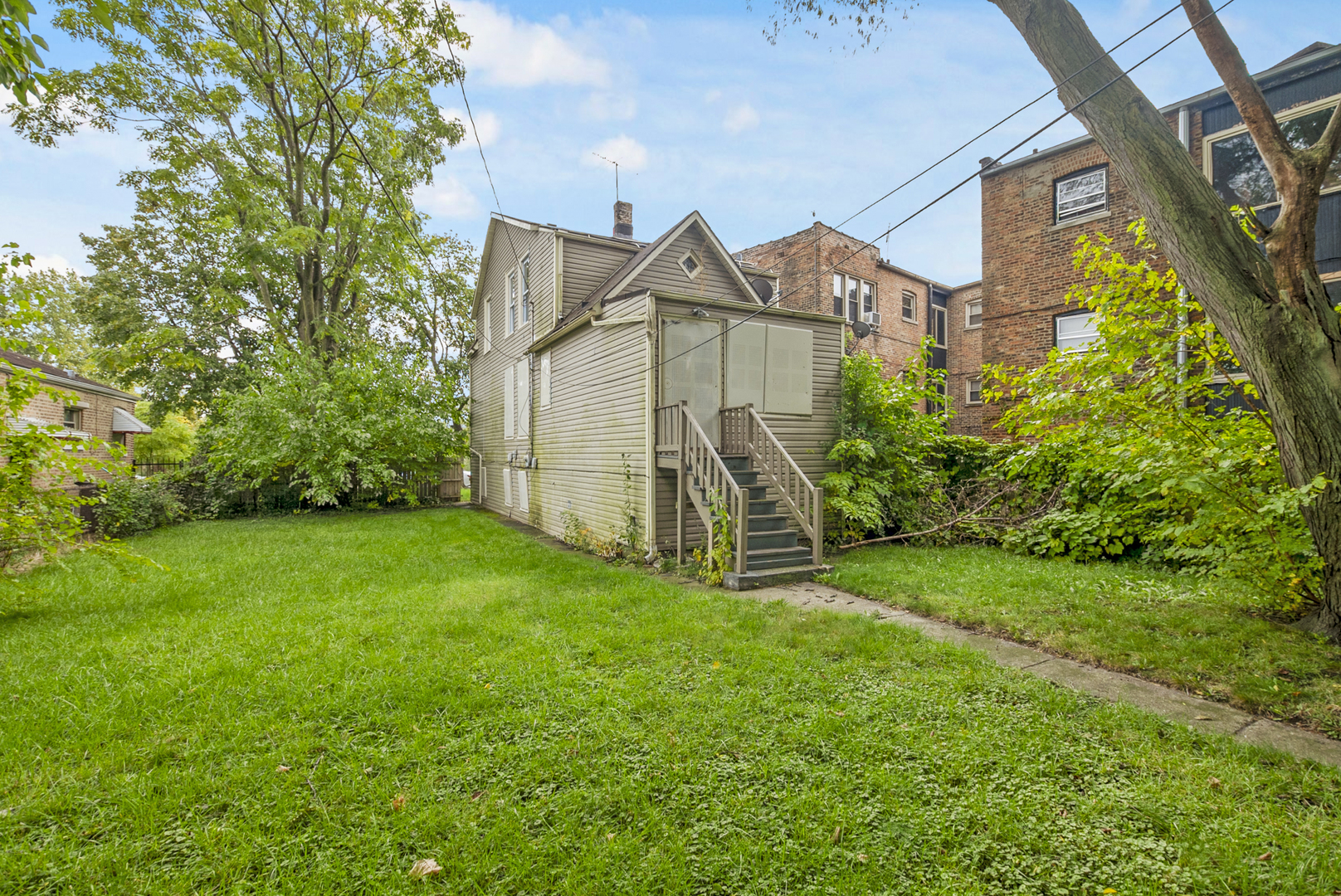 8854 S Dauphin Avenue