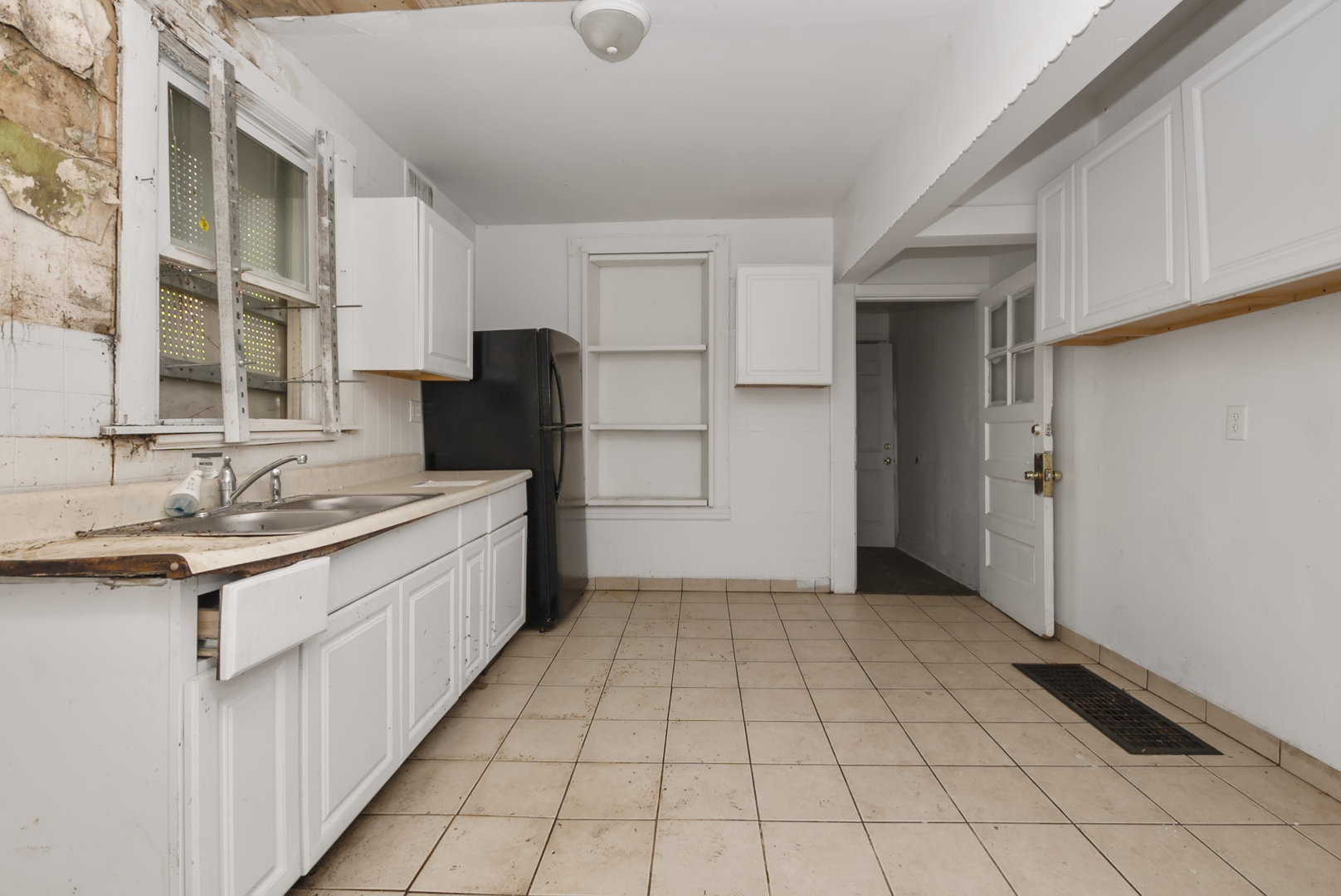 8854 S Dauphin Avenue