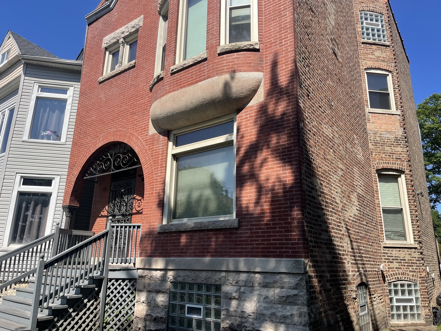 5141 S Wabash Avenue