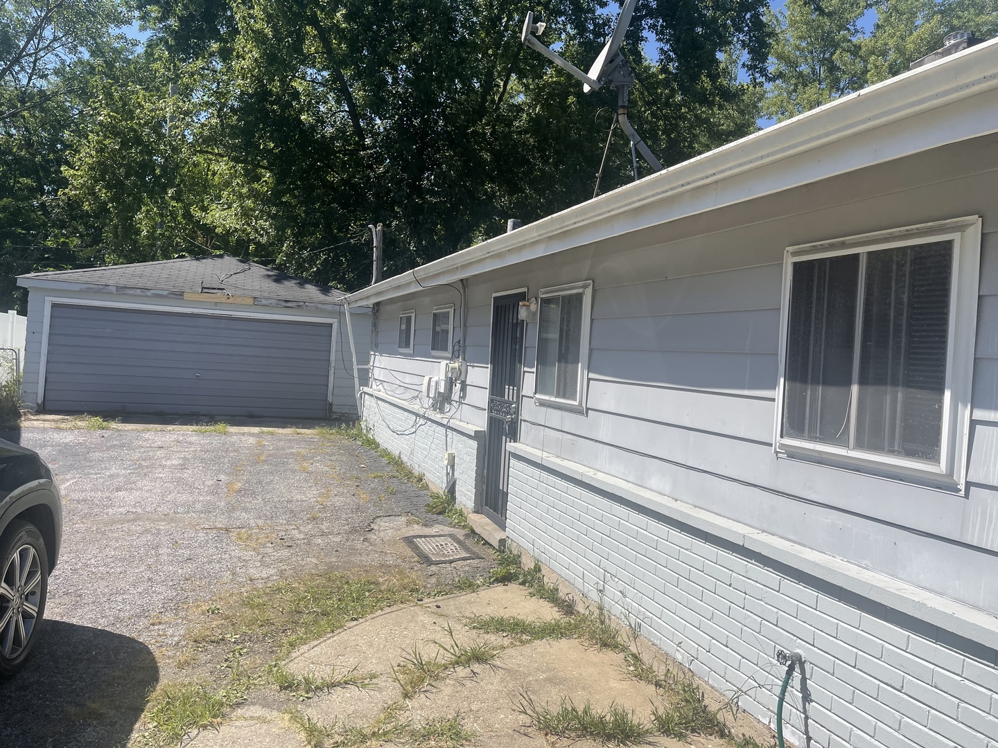 1388 BALMORAL Avenue