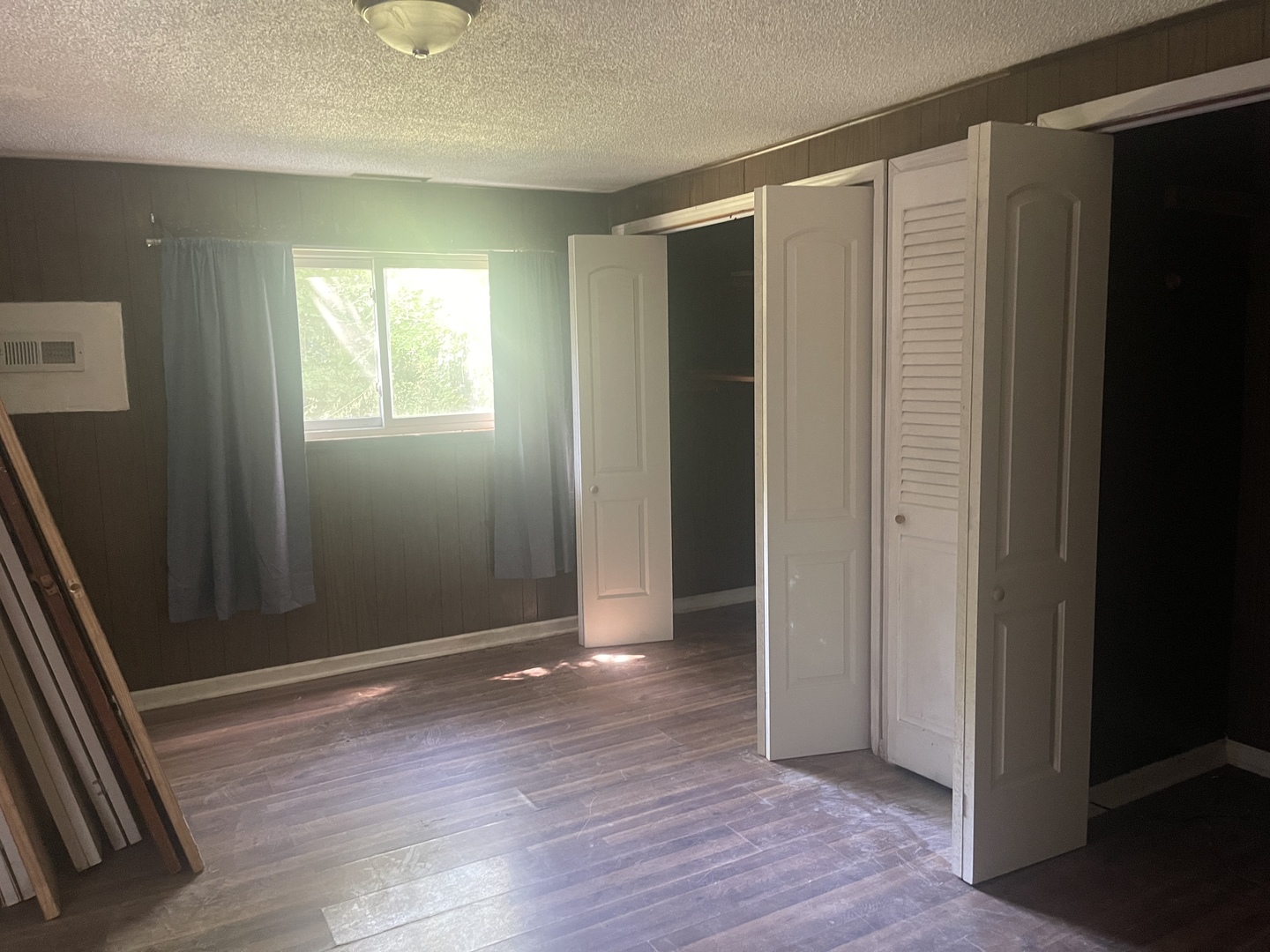 1388 BALMORAL Avenue