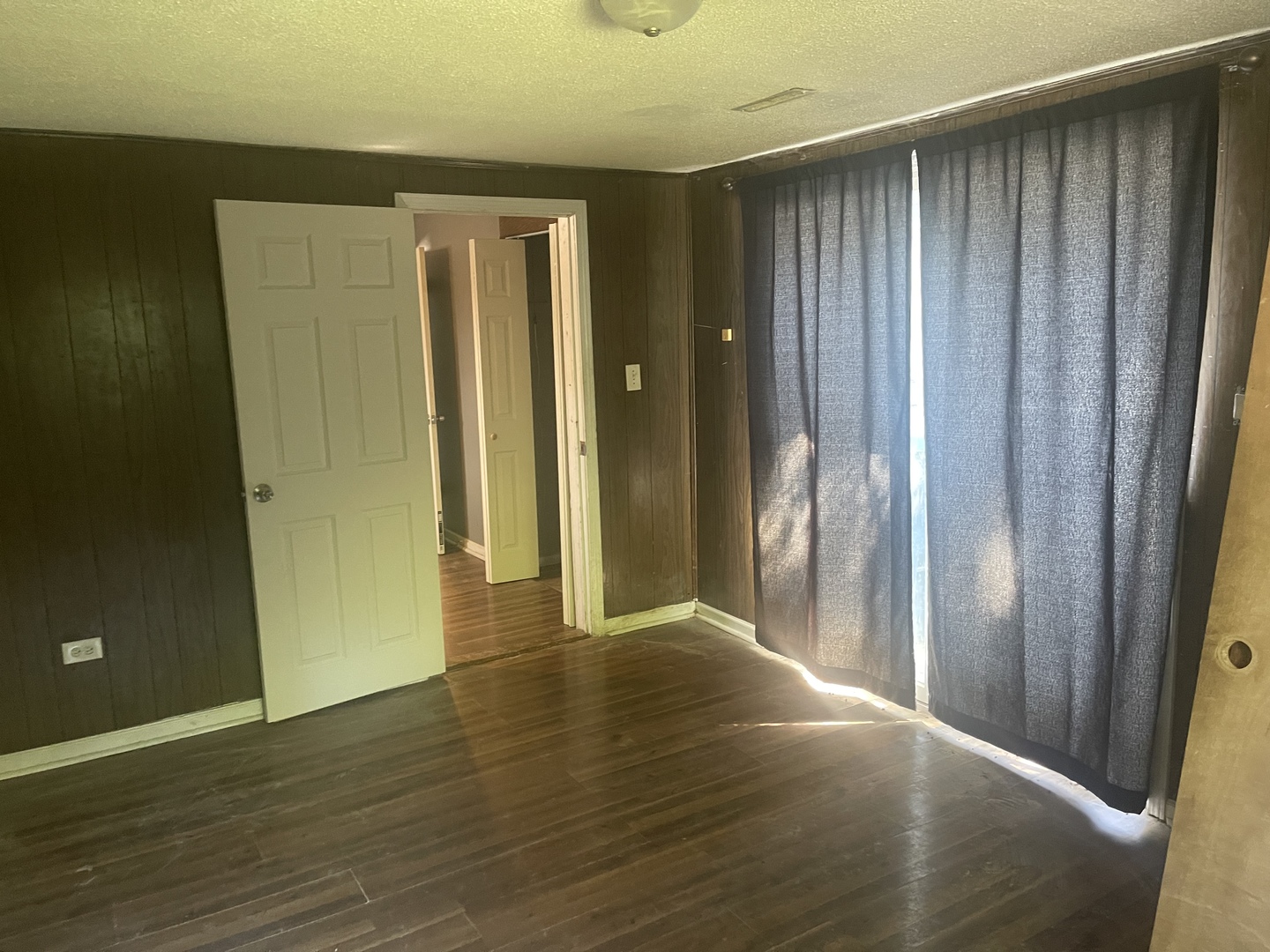 1388 BALMORAL Avenue