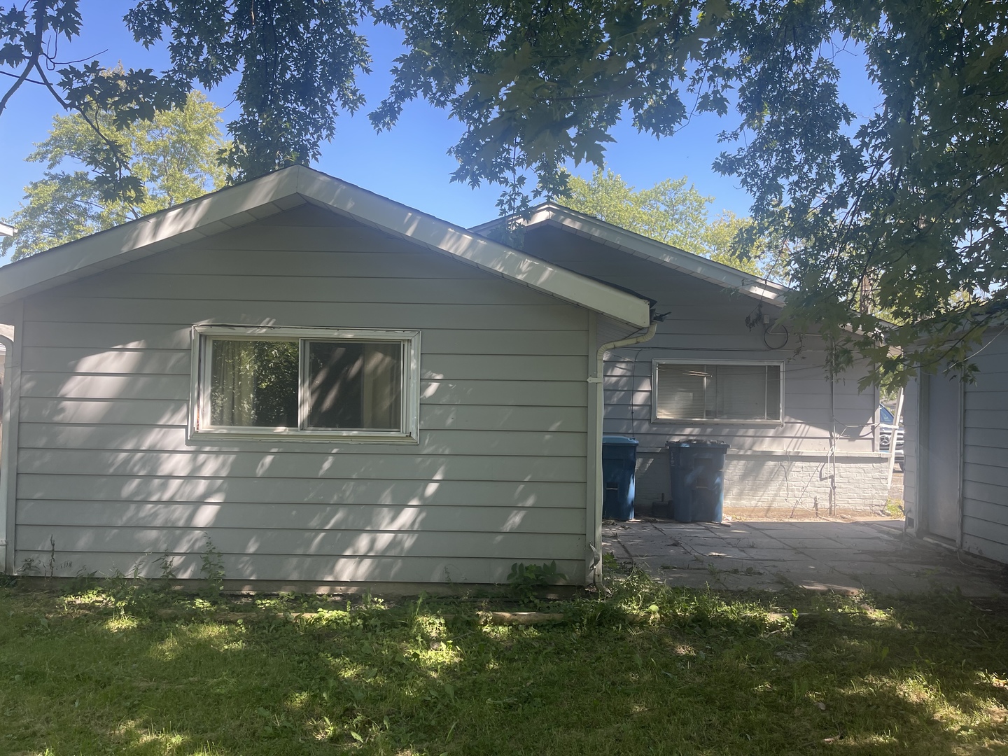 1388 BALMORAL Avenue