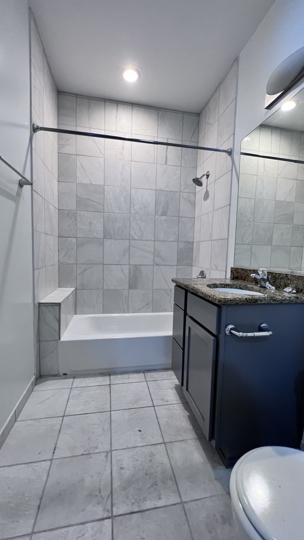 5408 S Michigan Avenue Unit: 5-S