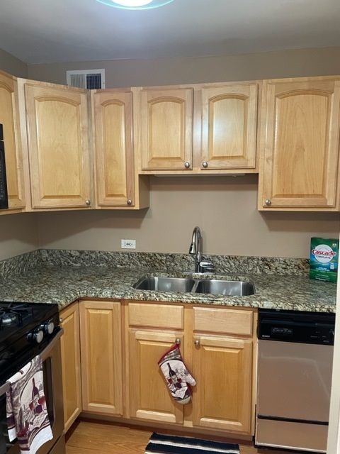 2605 S Indiana Avenue Unit: 1109