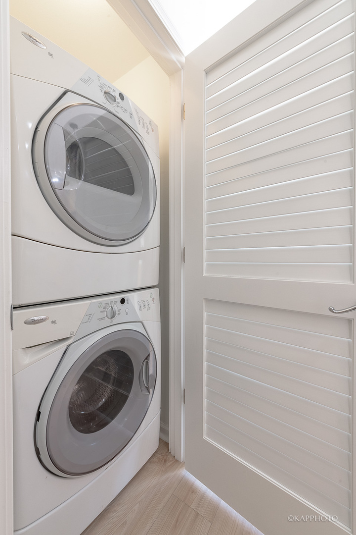 2507 S Calumet Avenue