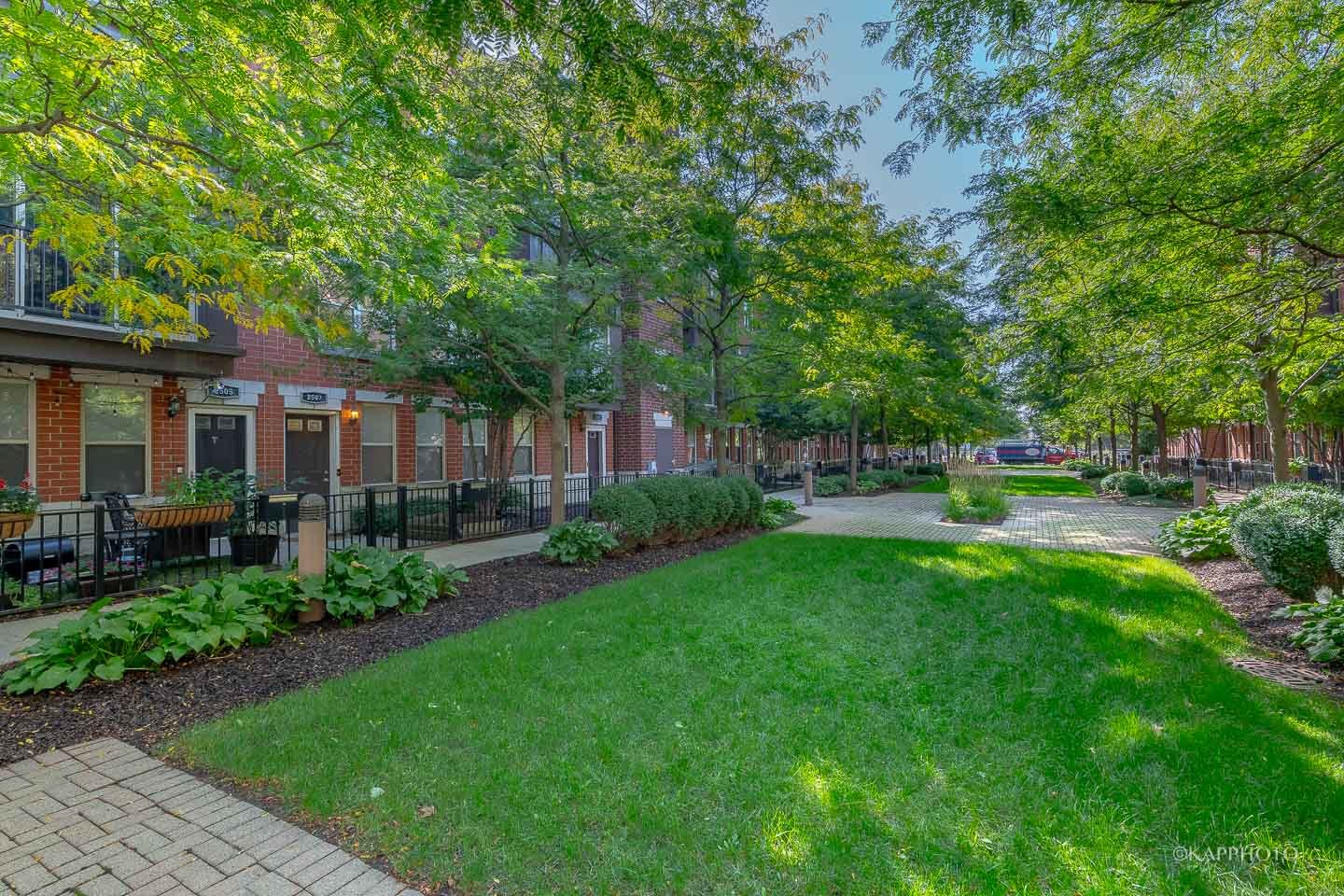 2507 S Calumet Avenue