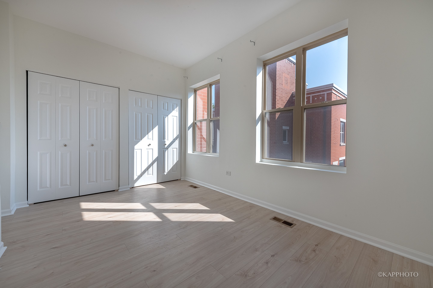 2507 S Calumet Avenue