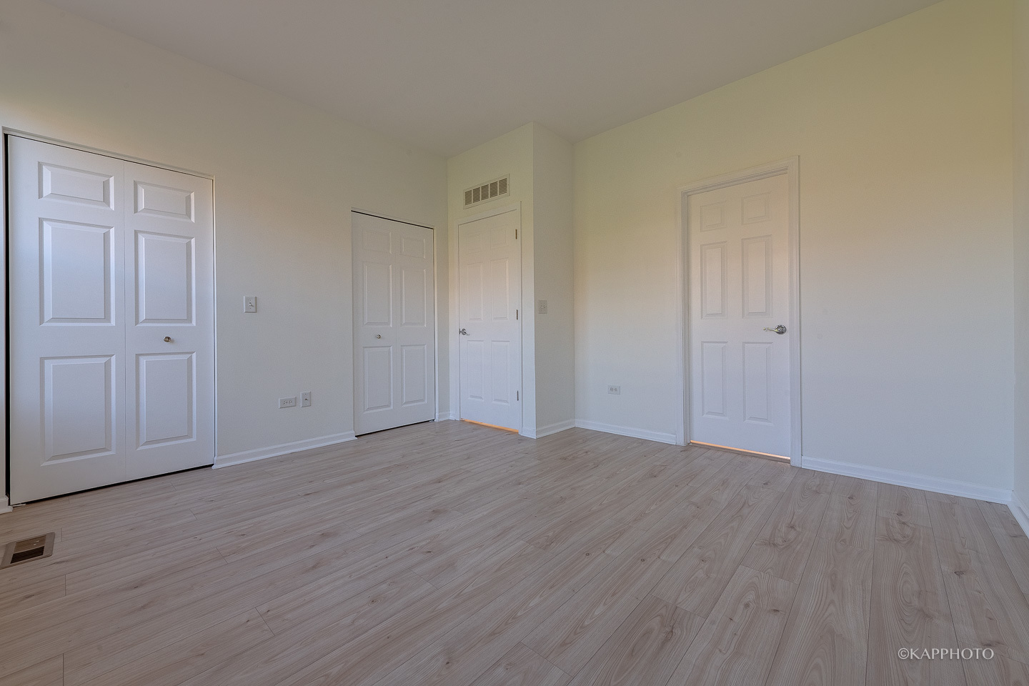 2507 S Calumet Avenue