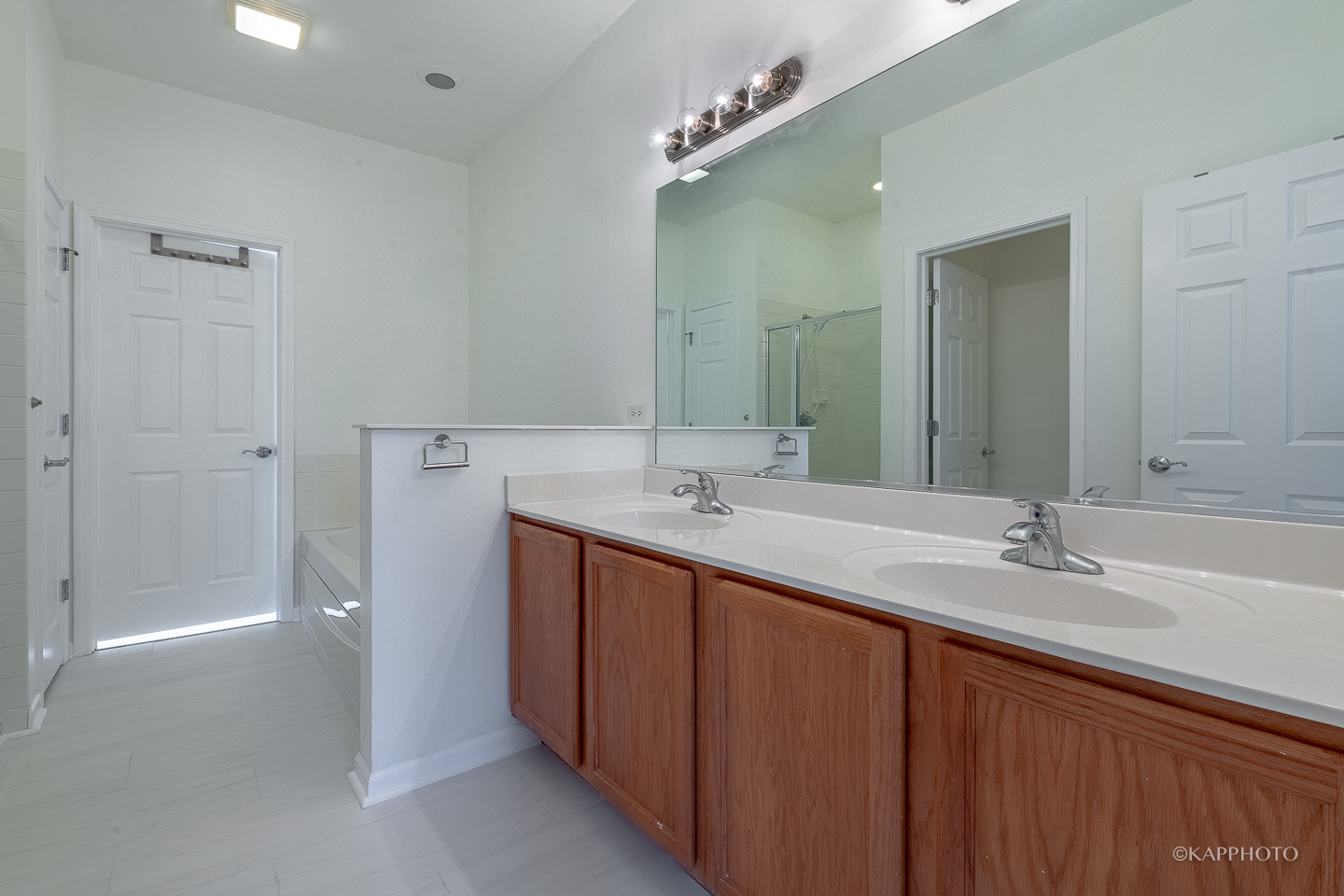 2507 S Calumet Avenue