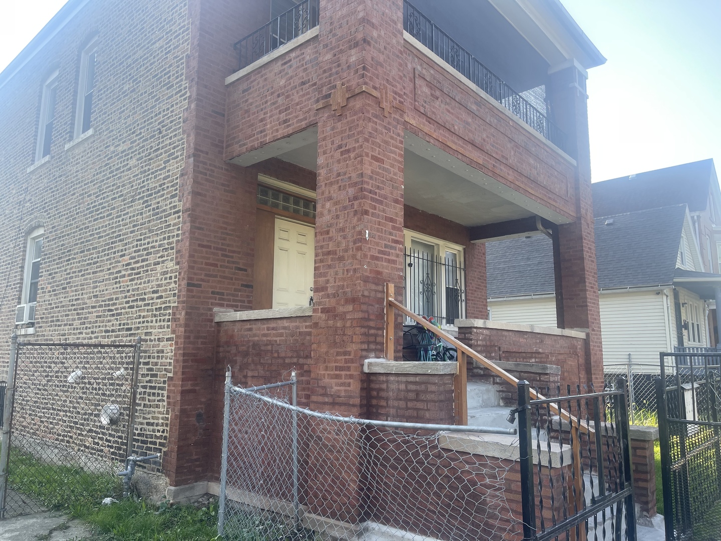 8705 S Saginaw Avenue