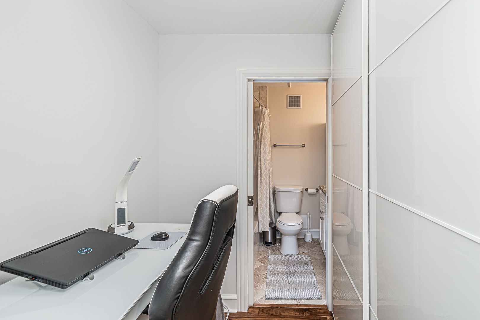 2921 S Michigan Avenue Unit: 208