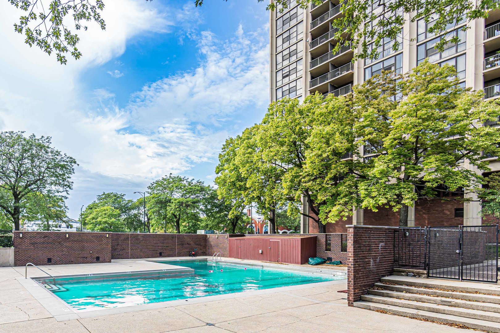 2921 S Michigan Avenue Unit: 208