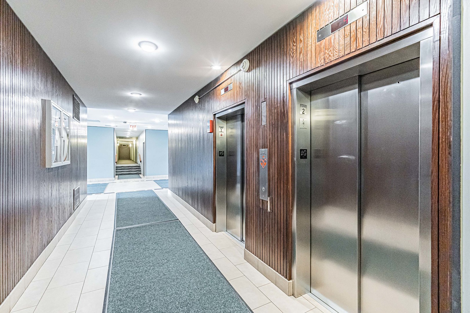 2921 S Michigan Avenue Unit: 208