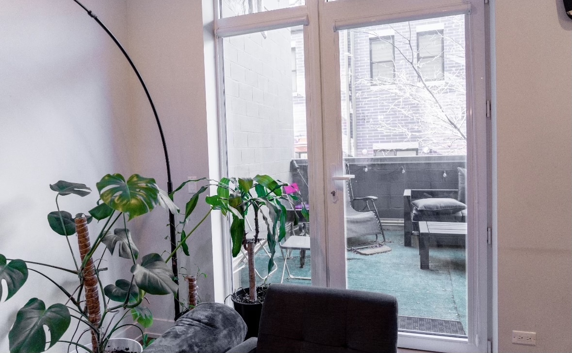 2217 W Madison Street Unit: 209