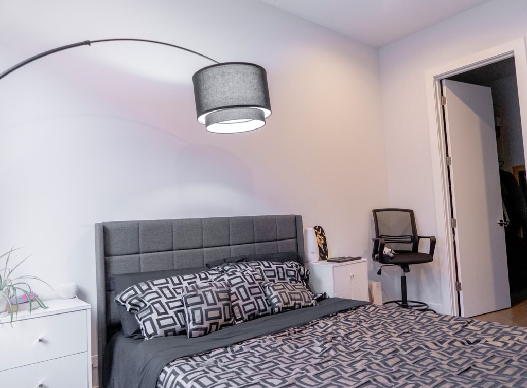 2217 W Madison Street Unit: 209