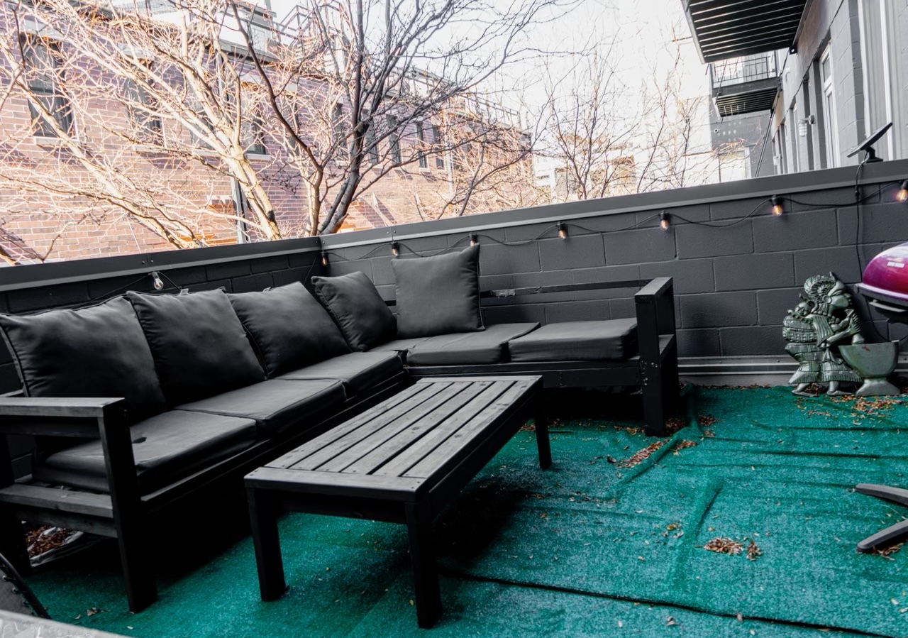 2217 W Madison Street Unit: 209