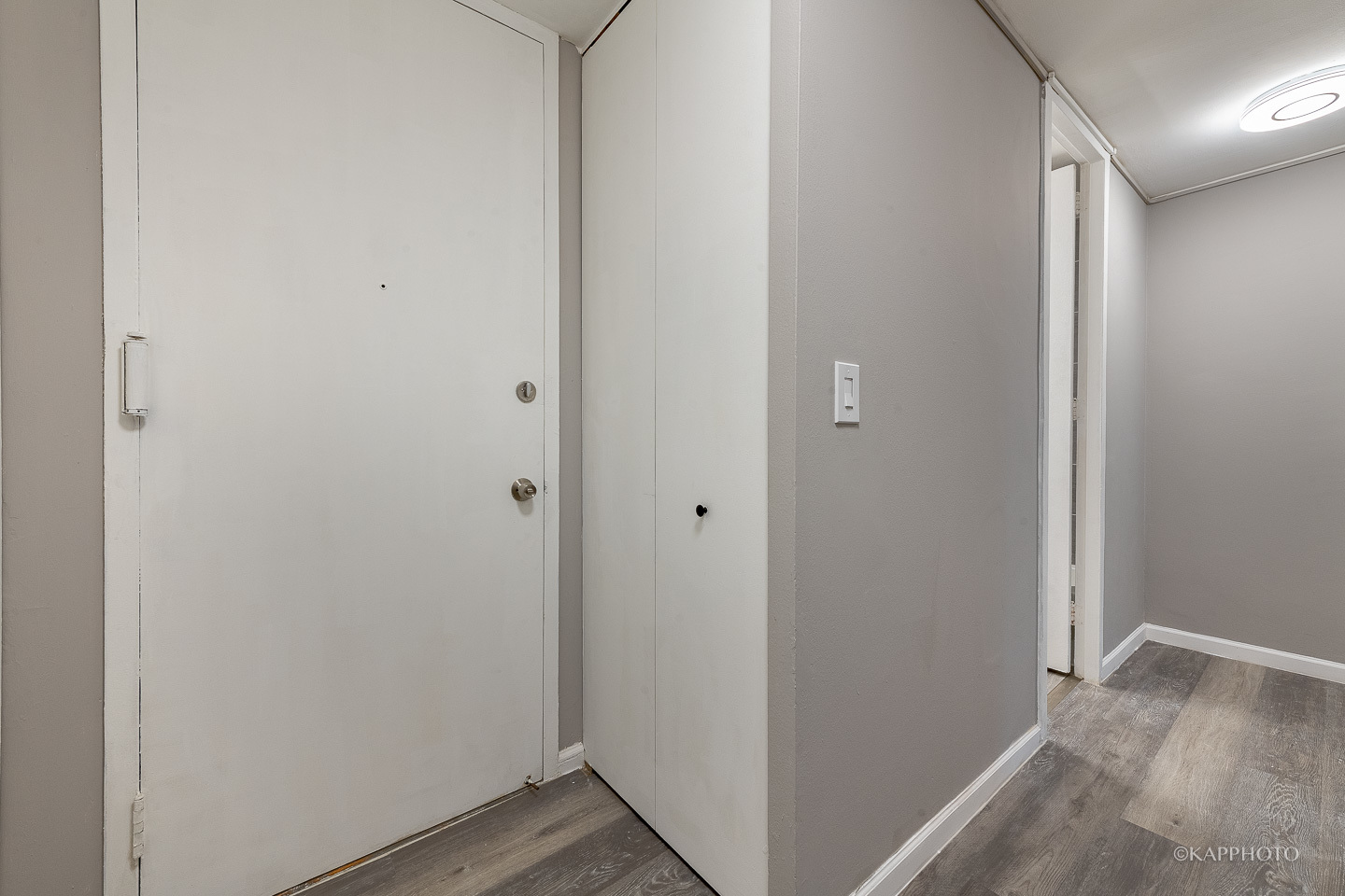 3021 S Michigan Avenue Unit: 207