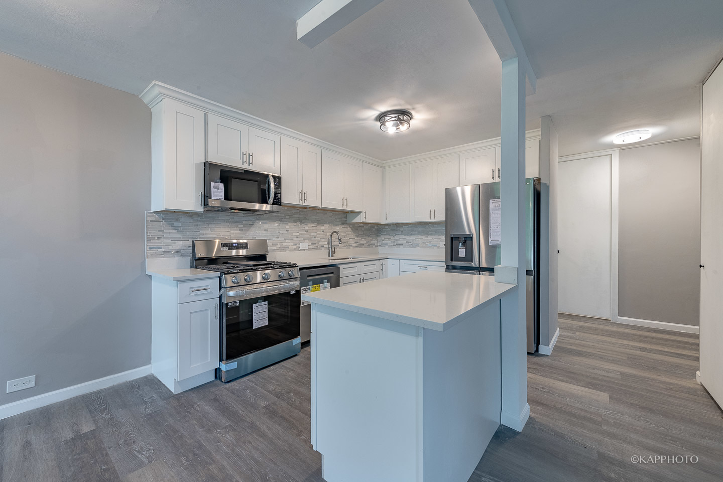 3021 S Michigan Avenue Unit: 207