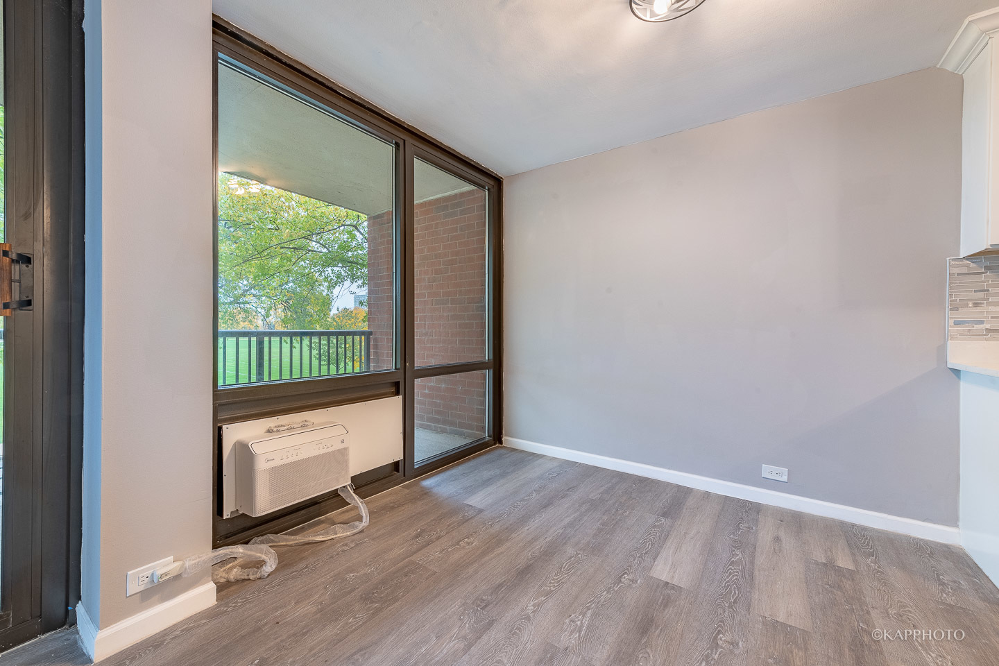 3021 S Michigan Avenue Unit: 207