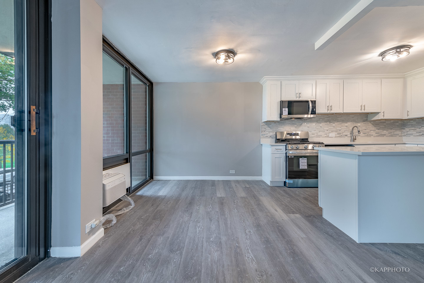 3021 S Michigan Avenue Unit: 207