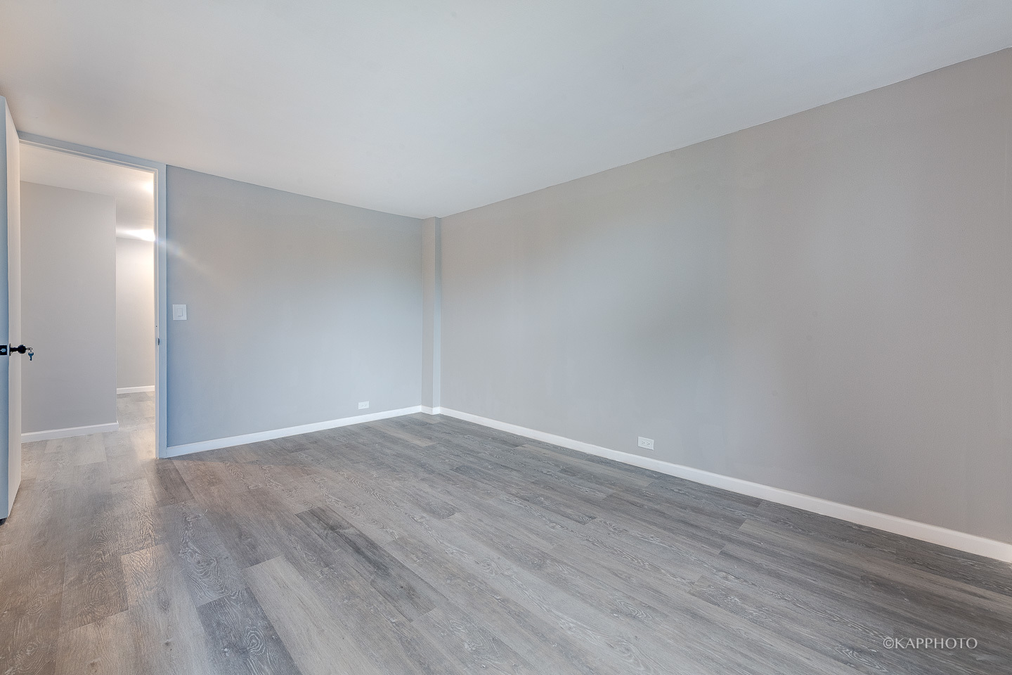 3021 S Michigan Avenue Unit: 207