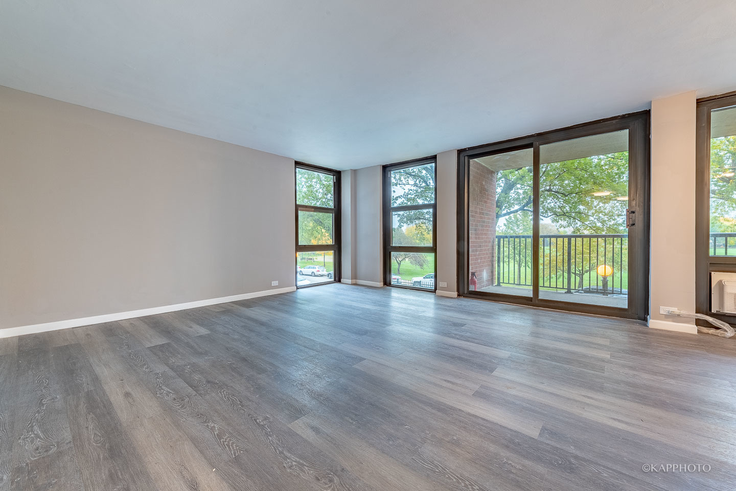 3021 S Michigan Avenue Unit: 207