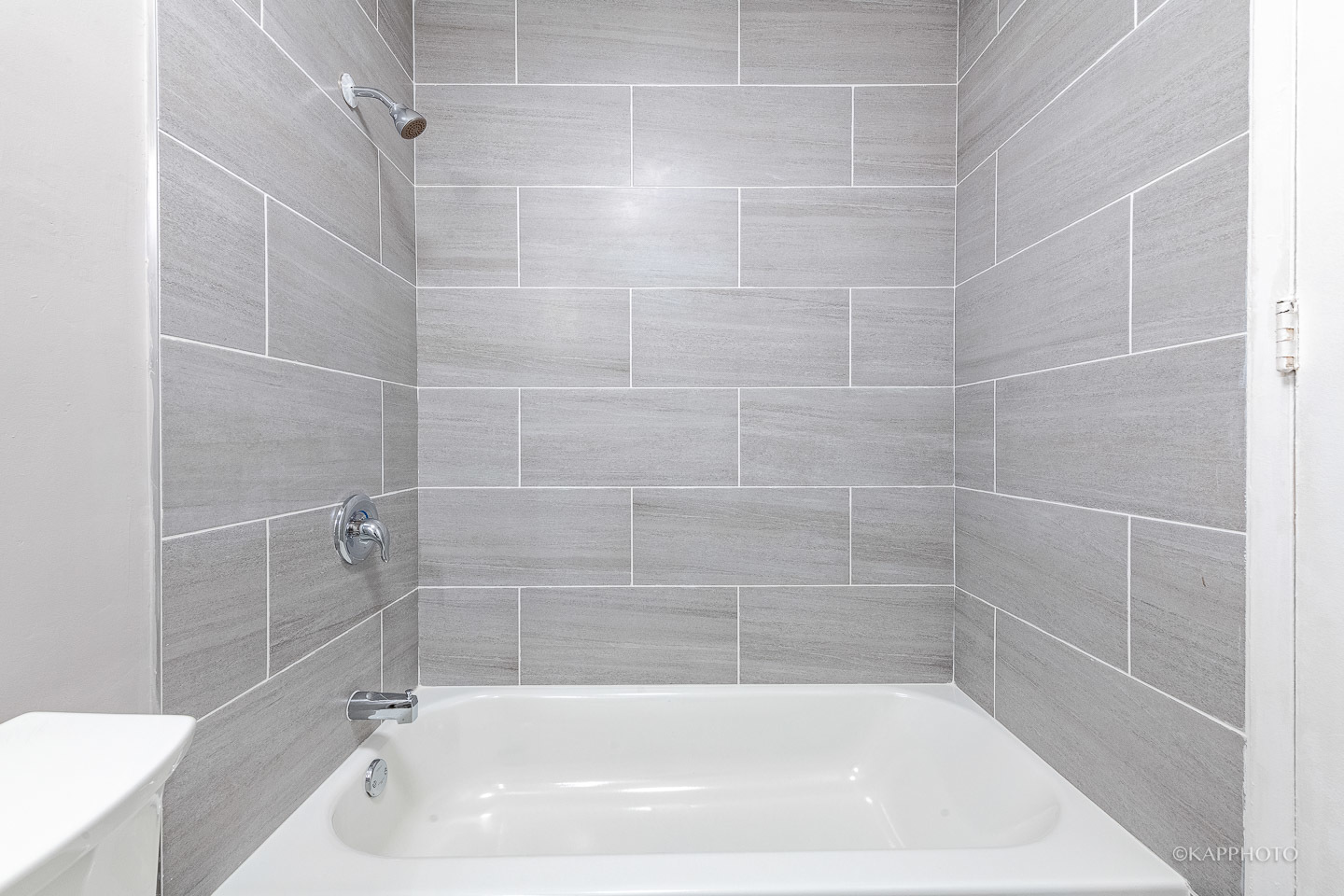 3021 S Michigan Avenue Unit: 207