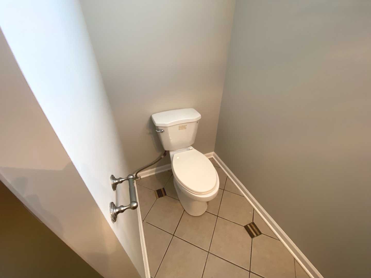 8440 S WINCHESTER Avenue