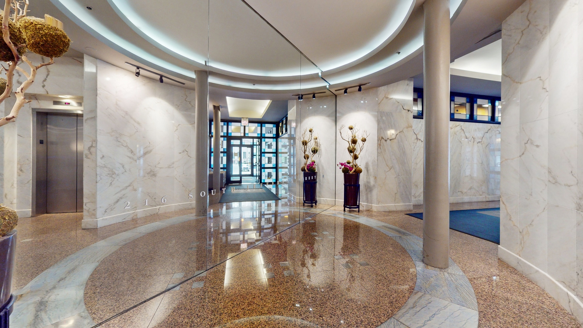 216 S Jefferson Street Unit: 601