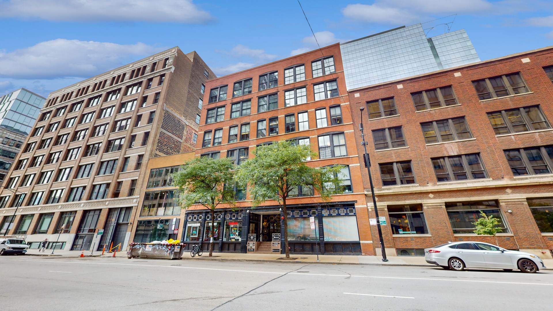 216 S Jefferson Street Unit: 601