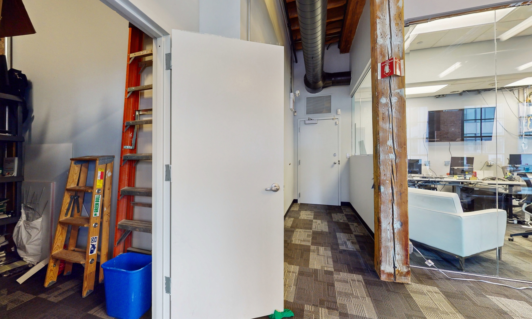 216 S Jefferson Street Unit: 601