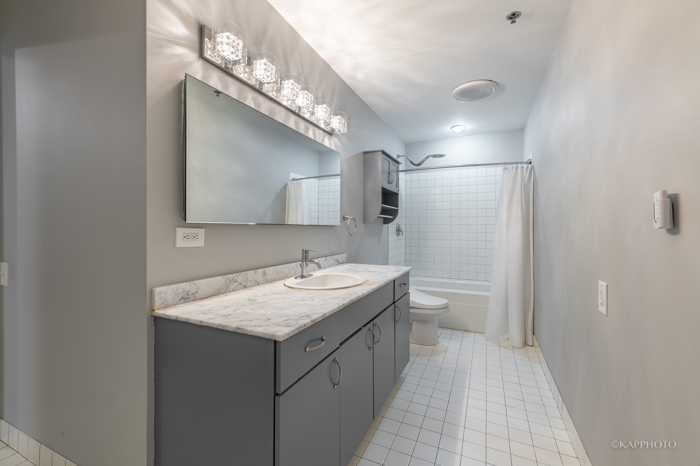 5 N Wabash Avenue Unit: 802