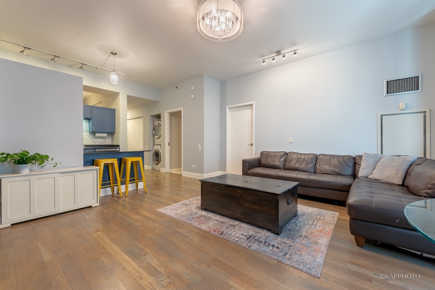 5 N Wabash Avenue Unit: 802
