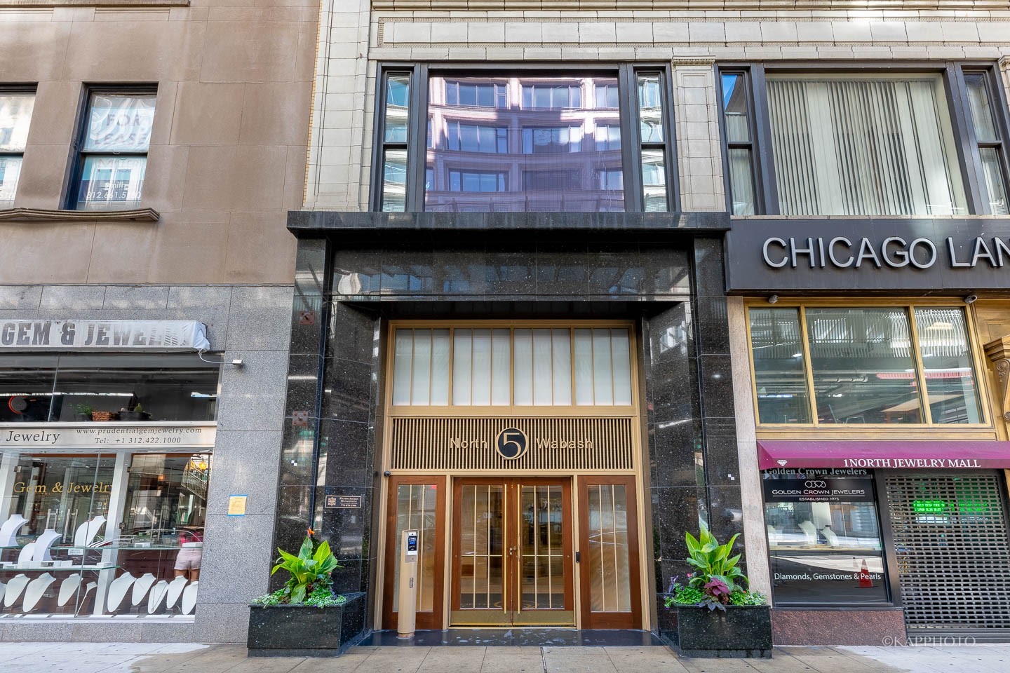 5 N Wabash Avenue Unit: 802