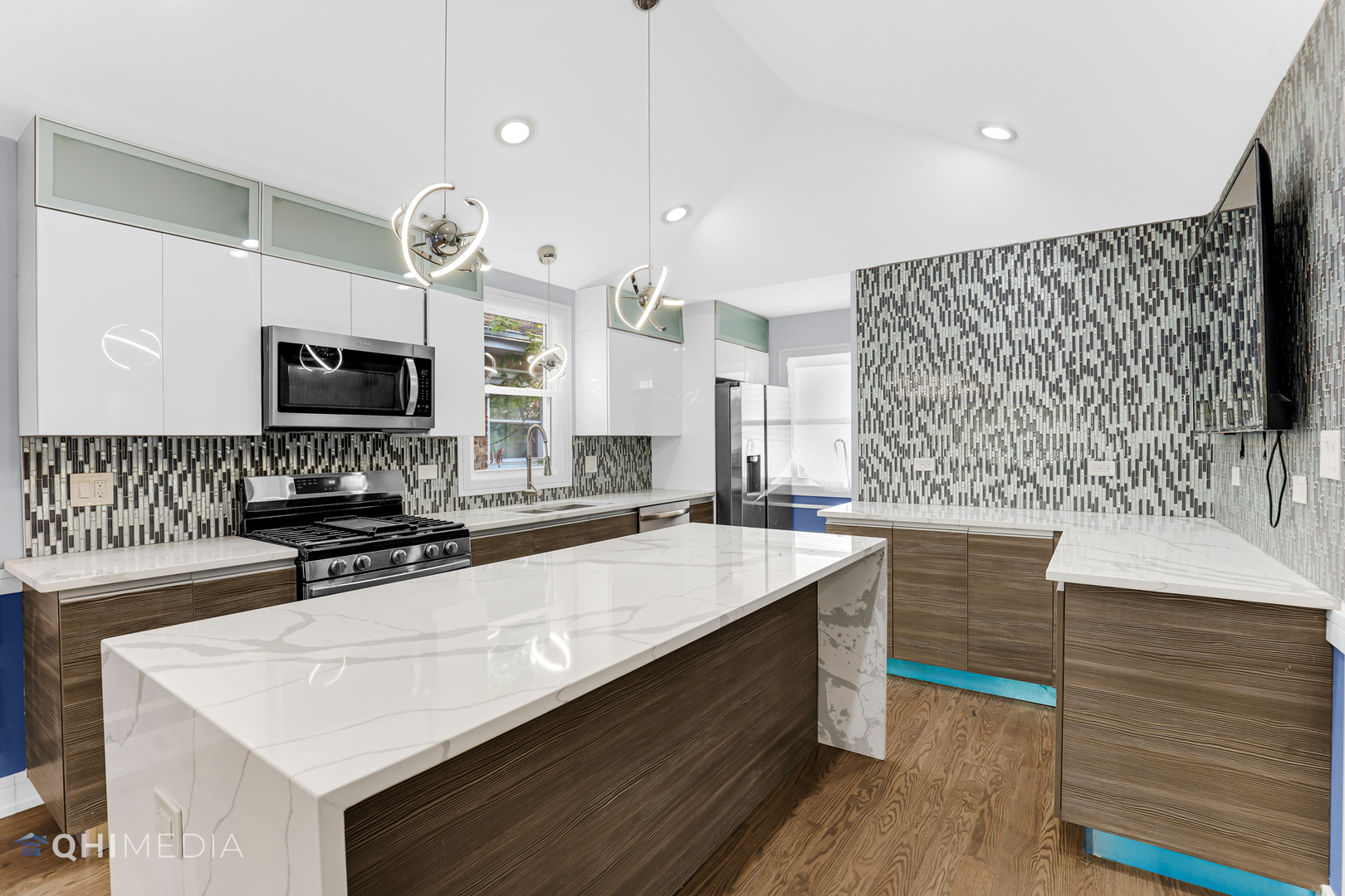 12418 S Aberdeen Street