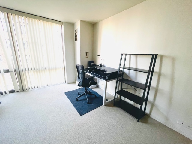 2650 N Lakeview Avenue Unit: 503