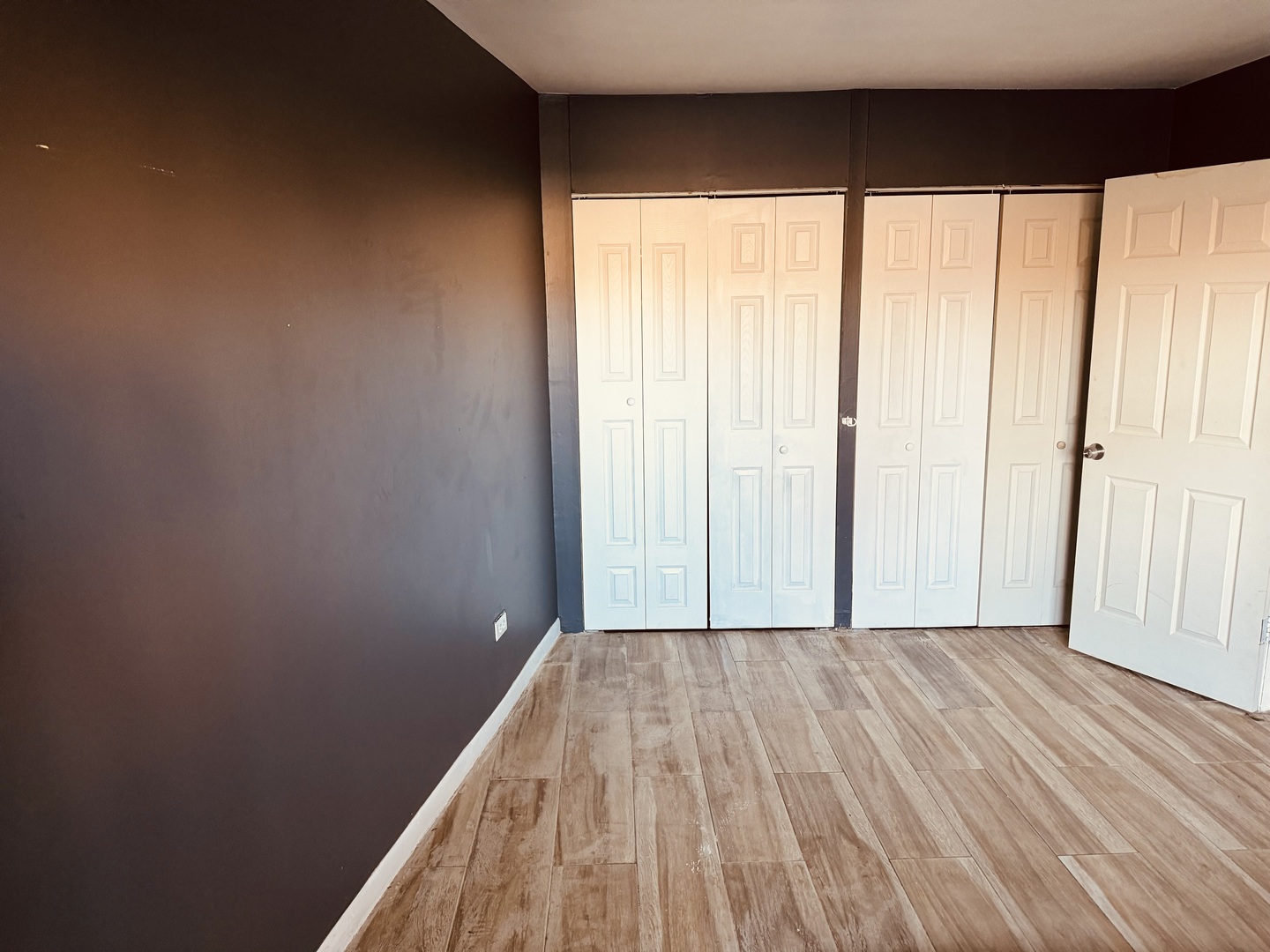 950 E 86th Street Unit: 105