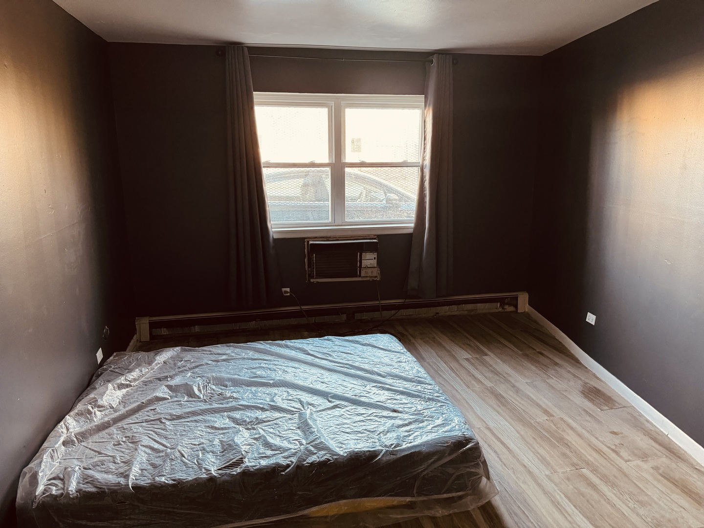 950 E 86th Street Unit: 105