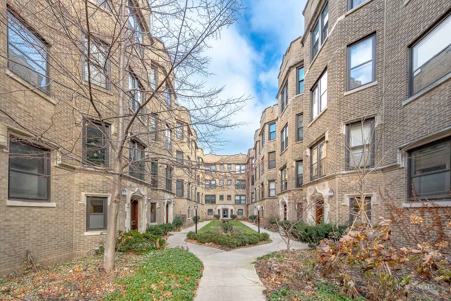 1222 W Jarvis Avenue Unit: 2N