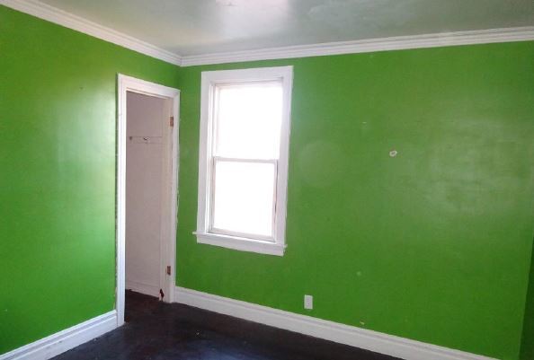 8513 S ESCANABA Avenue