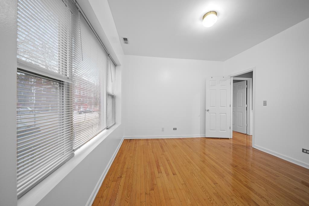 6501 N Greenview Avenue Unit: 1